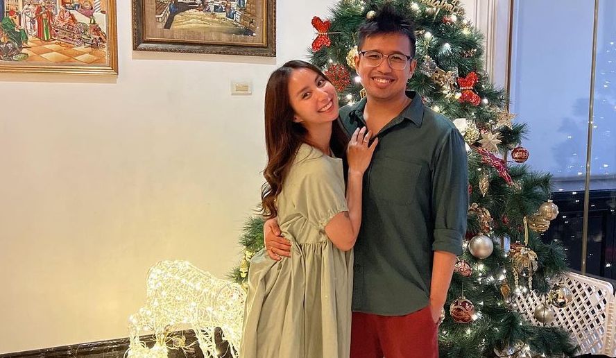 Berikut ini deretan berita terpopuler di kanal Trending Topic. Mulai dari berita kehamilan Clairine Clay sampai konser Sam Kim.