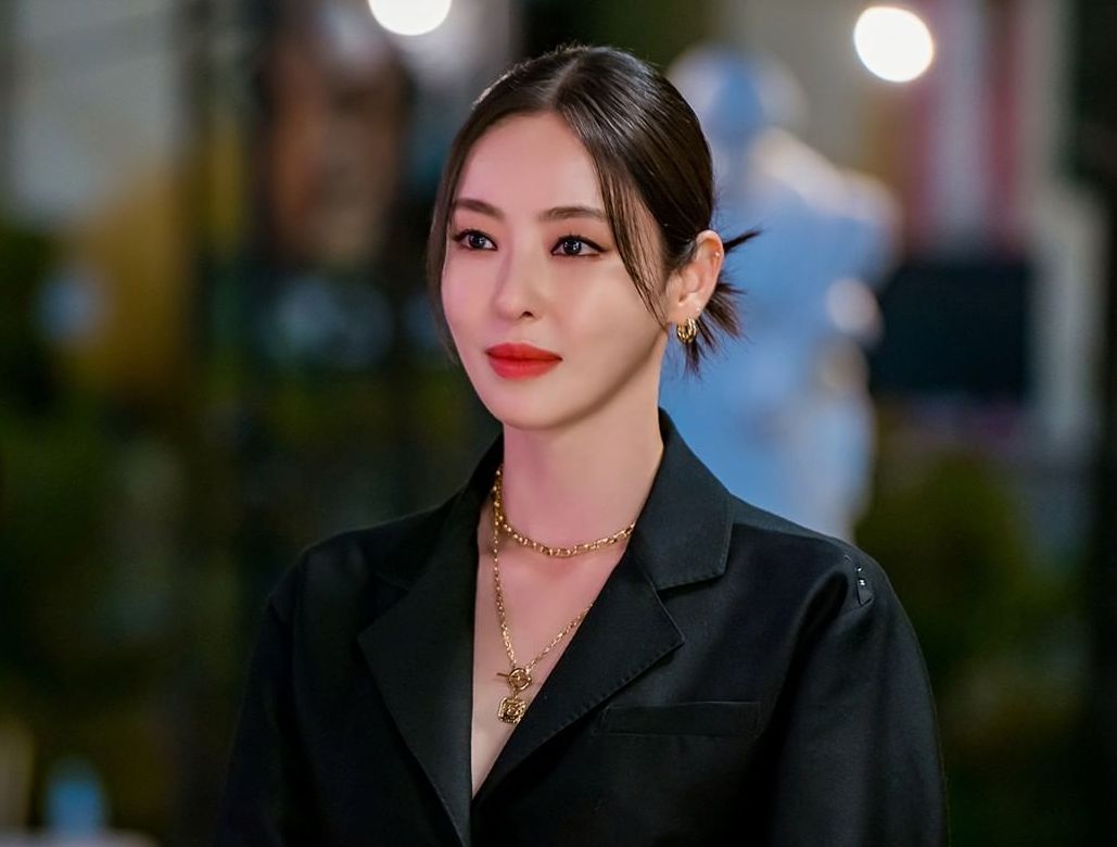 Yuk intip 4 fakta menarik Lee Da Hee, karakter perempuan di drakor Icy Cold Romance dan jadi lawan main Choi Siwon.