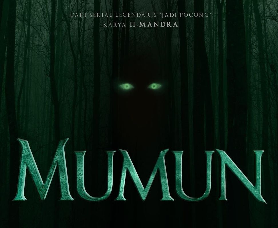 Film horor-komedi Mumun yang diadaptasi dari sinetron legendaris Jadi Pocong akan segera tayang. Dibintangi Acha Septriasa, ini dia sinopsisnya.