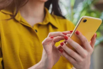 ilustrasi tips memilih aplikasi investasi