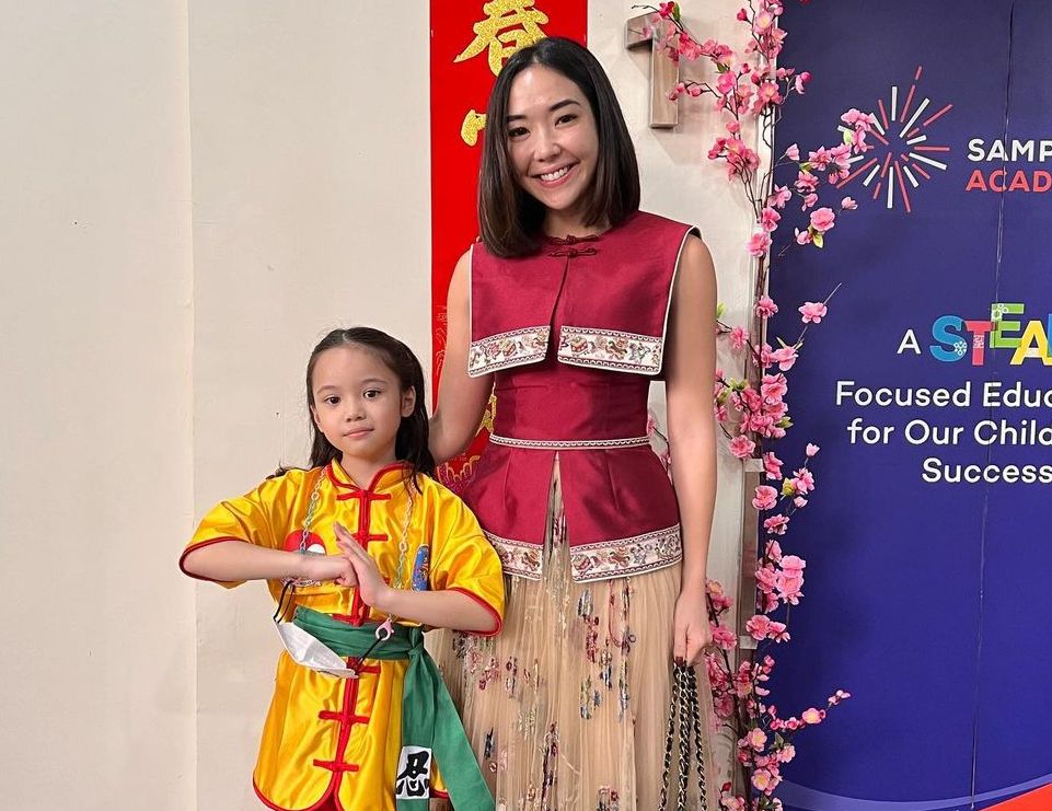 Ini sederet artis dan selebriti Tanah Air yang merayakan Imlek 2023, ada Gisella Anastasia hingga pasangan Sarwenda - Ruben Onsu.