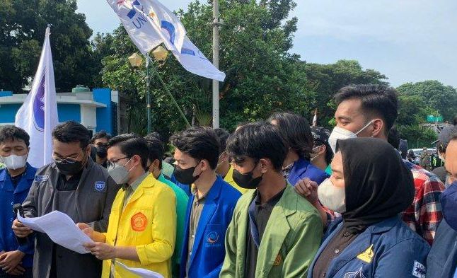 Badan Eksekutif Mahasiswa Indonesia kembali menggelar demo di DKI Jakarta pada 21 April 2022, simak 7 tuntutannya.
