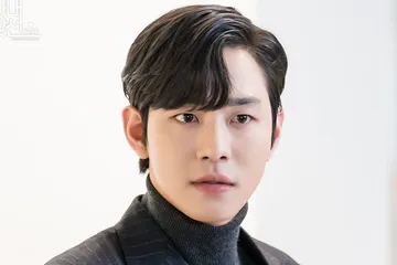 Manfaat membersihkan rumah untuk kesehatan mental seperti yang dilakukan Kang Tae Moo dalam drakor A Business Proposal