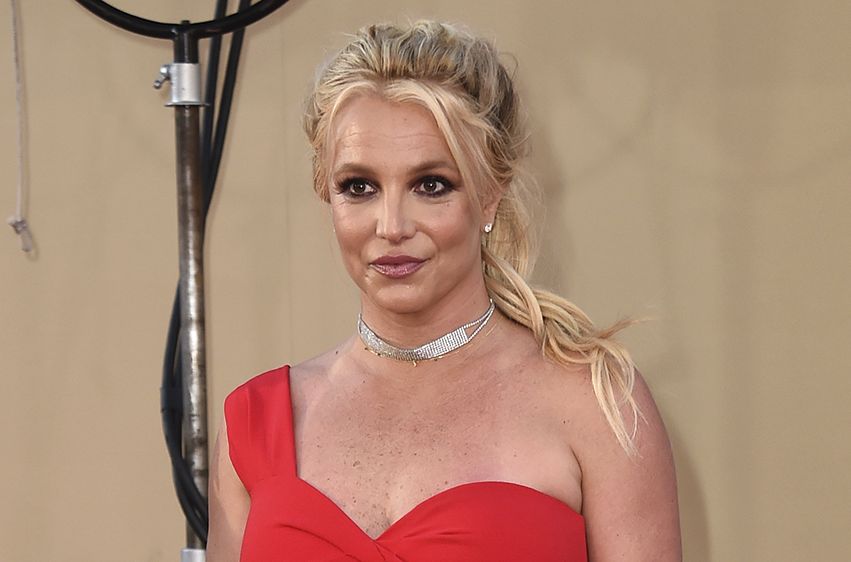 Penyanyi asal Amerika Serikat, Britney Spears, alami keguguran di usia kehamilan muda. Simak, berikut penyebab dan gejala keguguran.