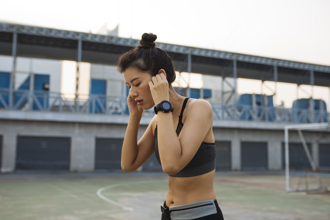 Pentingnya menghadirkan smart watch untuk mendukung perempuan aktif bergerak, brand satu ini keluarkan produk terbaru yang stylish dan canggih!