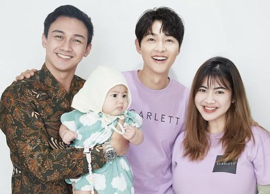 Bikin heboh para fans termasuk kalangan artis, baru-baru ini Felicya Angelista unggah foto keluarga bareng Song Joong Ki.