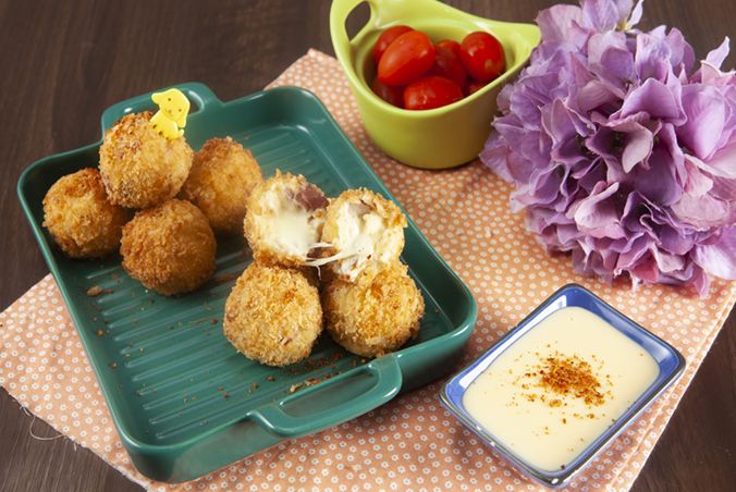Berikut ini tiga tips memasak cepat brulee bomb dengan isi mozzarella, tentunya bisa jadi ide usahamu ya, Kawan Puan