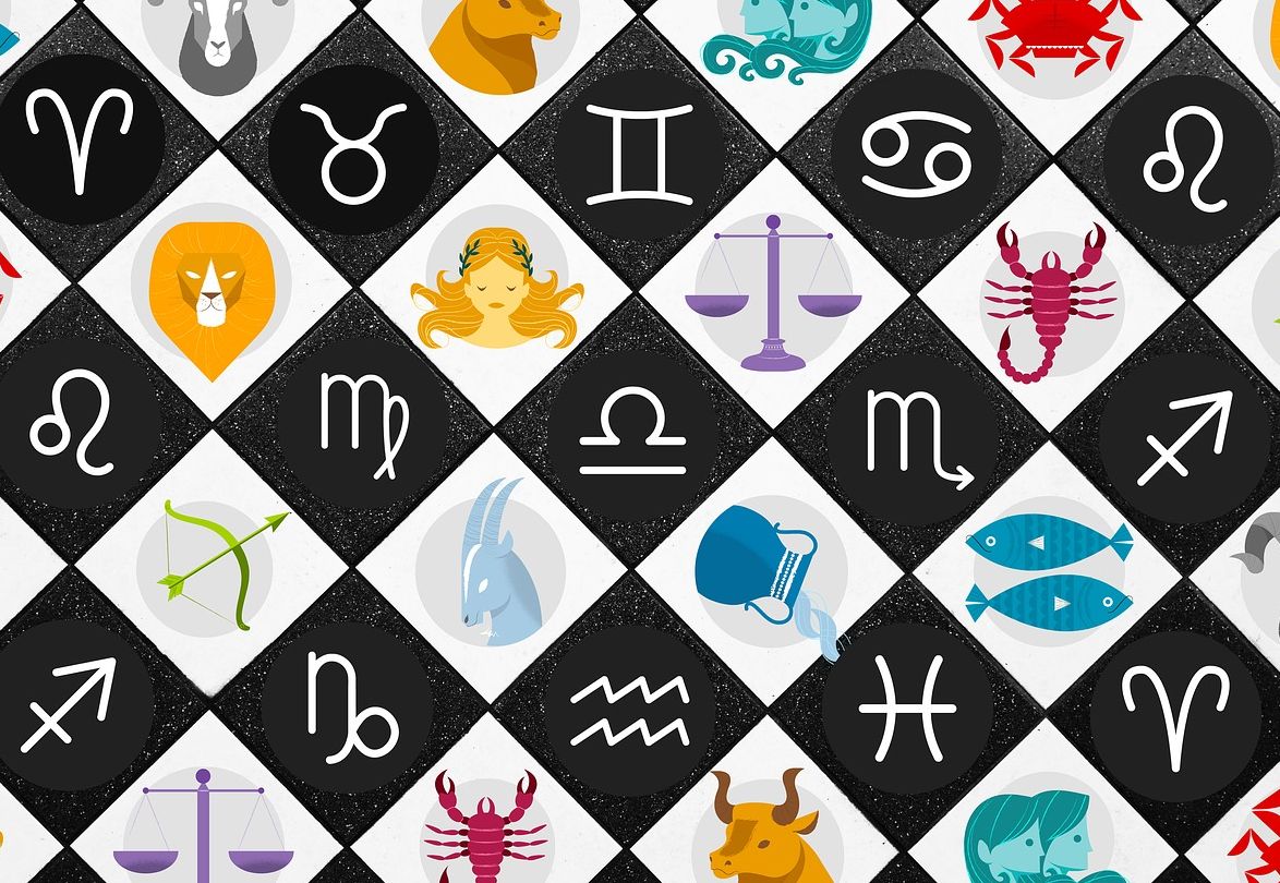 Ramalan zodiak bulan Juni 2023 di mana diprediksi akan banyak kebaikan dan keberuntungan terjadi. Yuk, simak prediksi lengkapnya untuk tiap zodiak.