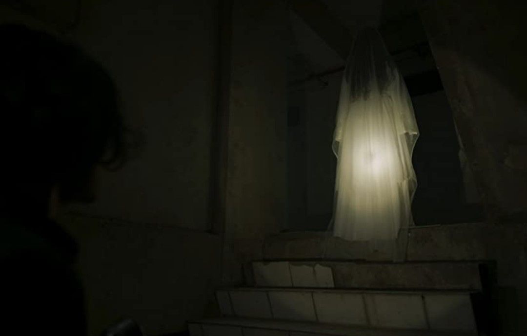 Ulasan dan review film Pengabdi Setan 2: Communion, film horor Joko Anwar yang viral dan sedang tayang di bioskop Indonesia.