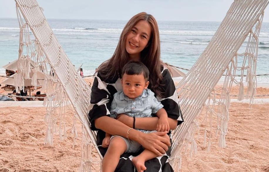 Paula Verhoeven kini telah mengandung anak keduanya dari Baim Wong. Meskipun bukan kehamilan pertamanya, ia mengakui tetap merasa berdebar 