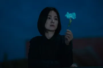 Statusnya adalah PNS seperti tokoh Song Hye Kyo di drakor The Glory, segini gaji guru di Korea Selatan.