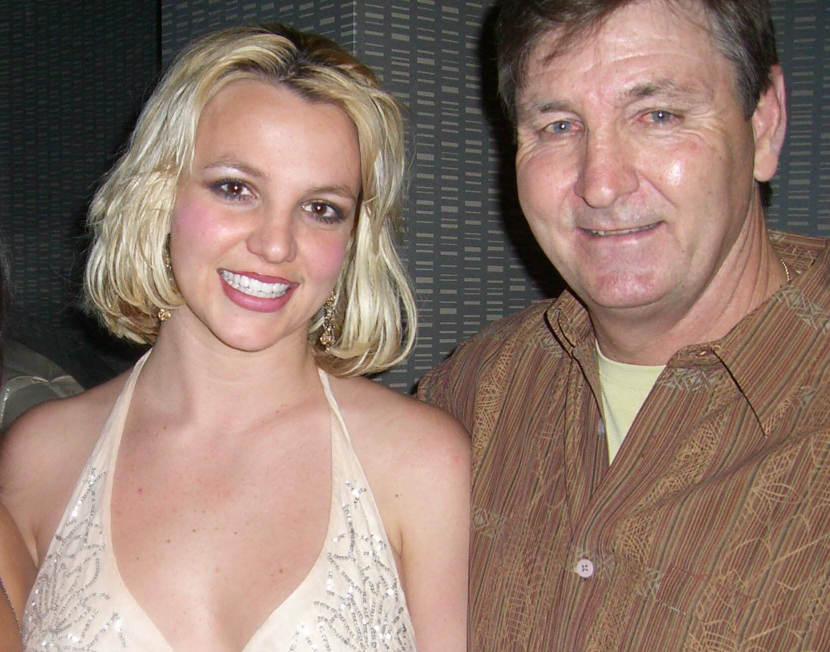 Berseteru dengan sang ayah di Pengadilan Los Angeles, Britney Spears sampaikan pidato 20 menit tentang hal buruk yang ia alami.