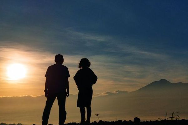 Kawan Puan, berikut ini merupakan tujuh tips menyaksikan matahari terbit di Desa Pasirjaaya, Cigombong