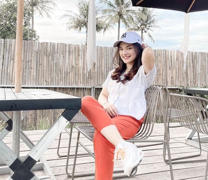 Maysha Juan, salah satu peserta X-Factor Indonesia berhasil memikat para juri usai membawakan lagu 'Traitor' dari Olivia Rodrigo. Seperti apa ya?