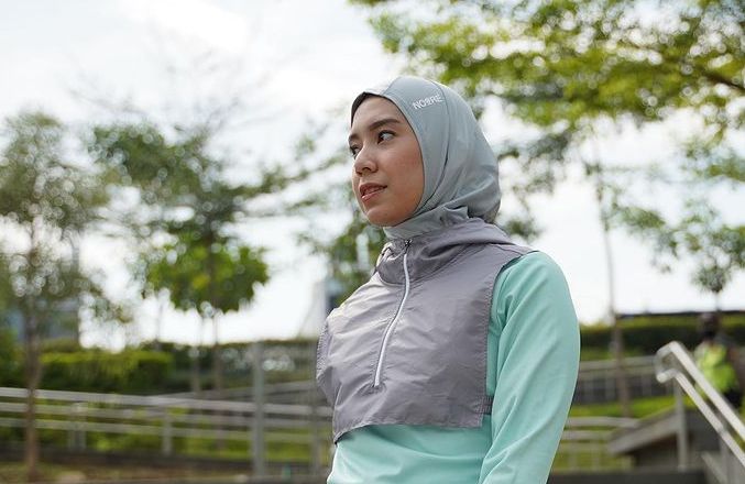 Pelaku usaha hijab ceritakan kisahnya beralih dari toko offline ke online karena terdampak pandemi. Ini keuntungannya!