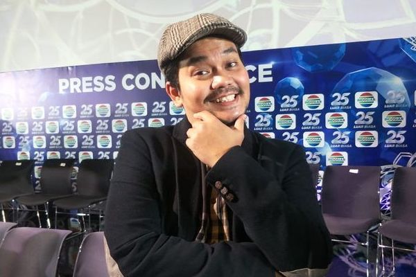 Indra Bekti rutin menjalani fisioterapi semenjak kondisi membaik, apa itu fisioterapi dan apa manfaatnya?
