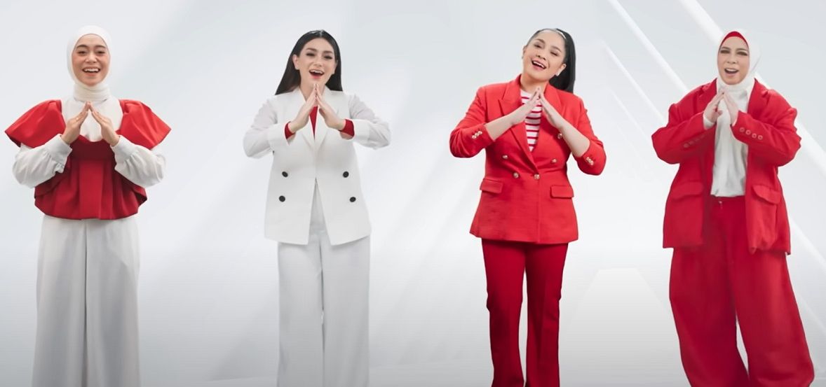 Masih dalam rangka momen Kemerdekaan Indonesia, empat artis ini bawakan ulang lagu Rumah Kita dengan aransemen berbeda.