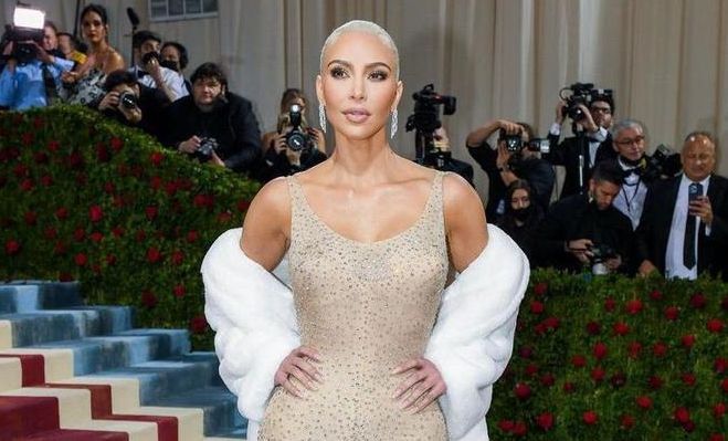 Sempat heboh dengan kabar gaun Marilyn Monroe rusak setelah dikenakan Kim Kardashian saat hadiri Met Gala. Ini penjelasan dari Ripley.