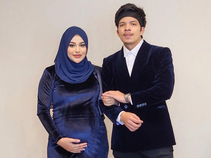 Jelang proses persalinan yang sudah tinggal menghitung hari, Atta Halilintar dan Aurel Hermansyah sewa satu kamar lantai di sebuah rumah sakit.