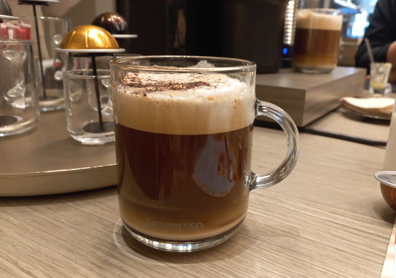 Coffee Specialist jelaskan tips membuat chocolate fudge reverso, mudah dengan memakai mesin kopi serta rasanya nikmat