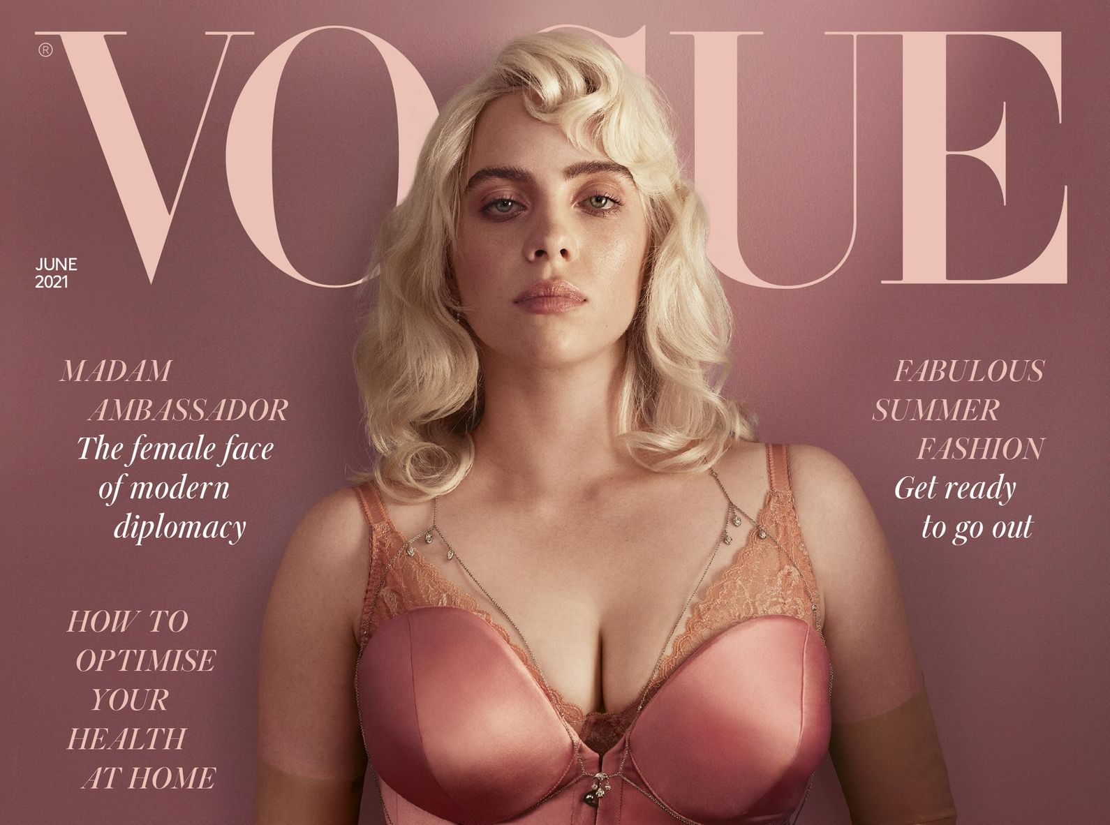 Billie Eilish pertama kali tampil dalam sampul majalah Vogue untuk edisi Juni 2021. Dalam  sampul tersebut, Billie terlihat anggun. 
