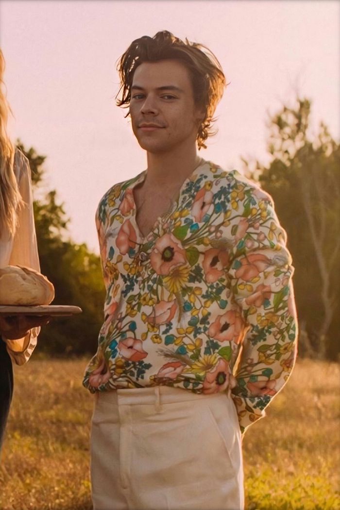 Gaya Genderless fashion Harry Styles