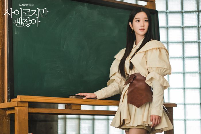 Karakter perempuan Ko Moon-young - It’s Okay Not to To Be Okay.