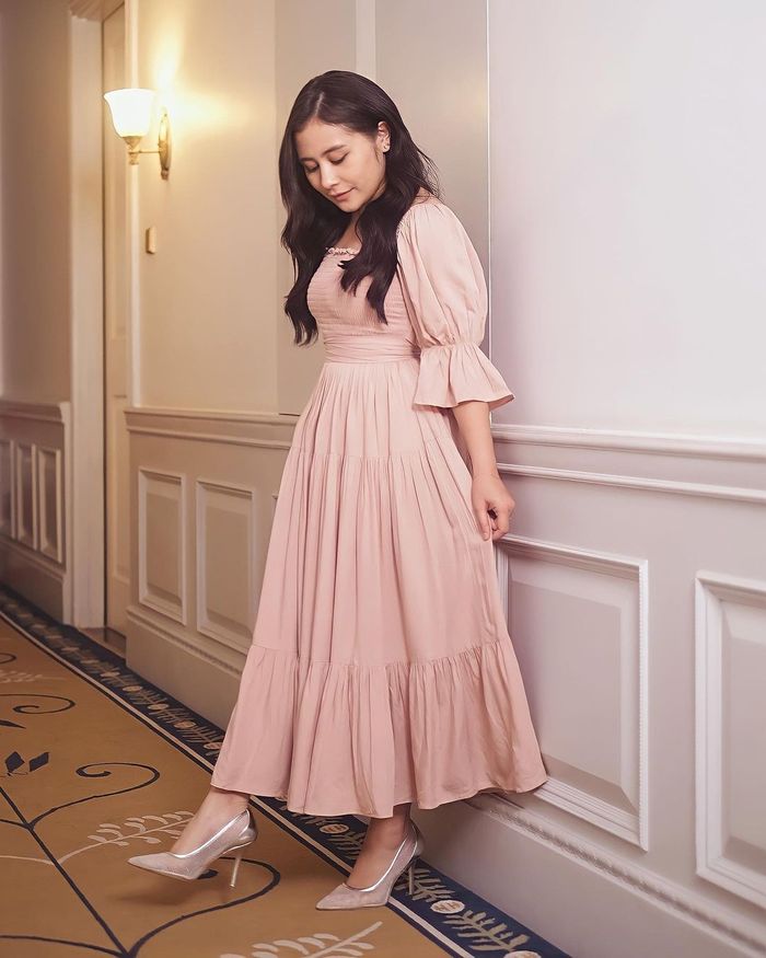 Inspirasi kondangan - Prilly Latuconsina