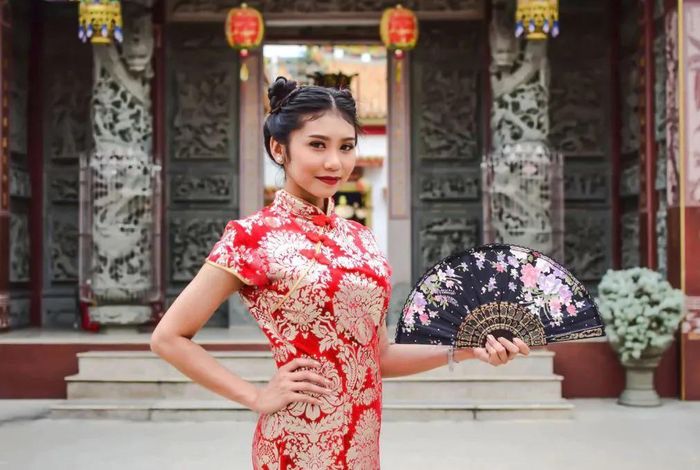 Gaya rambut untuk tahun baru Imlek 2022 - double bun