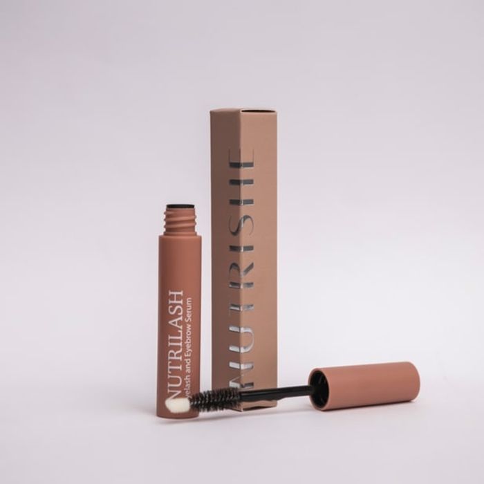 Serum bulu mata lokal - Nutrishe