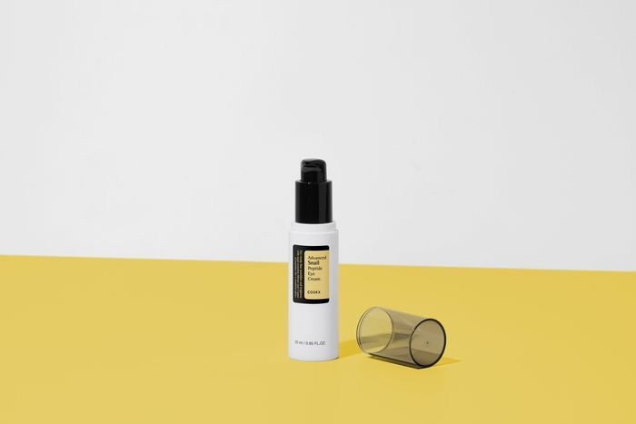 Skincare viral di TikTok: COSRX Advanced Snail Peptide Eye Cream.
