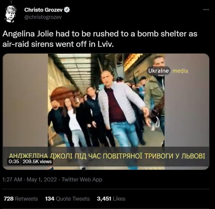 Angelina Jolie di Ukraina, melarikan diri dari serangan bom