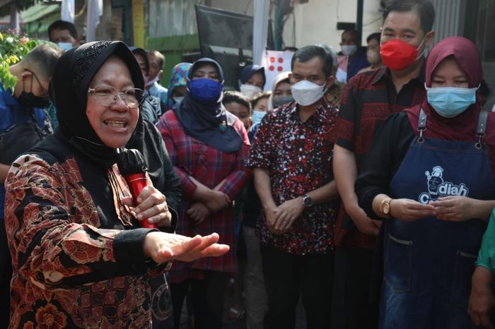 Menteri Sosial Tri Rismaharini