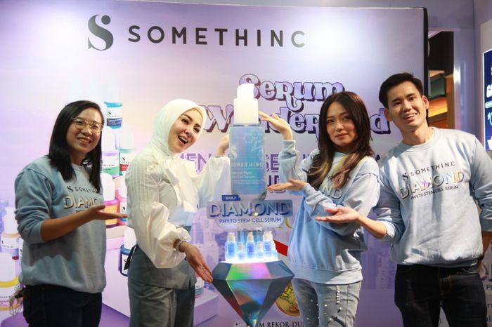 Acara peluncuran serum terbaru Somethinc.