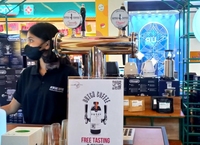 Display Nitro Coffee