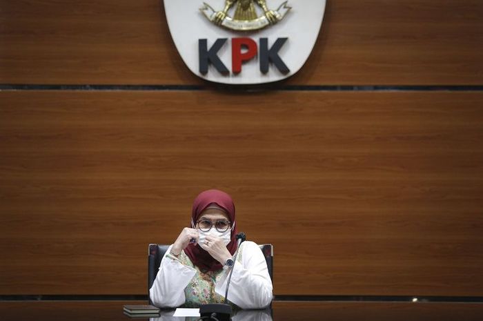 Lili Pintauli Siregar Diberhentikan Dari Pimpinan Kpk Telah