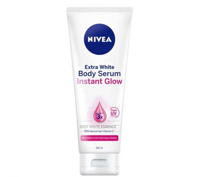 Skincare viral di TikTok: Nivea Extra White Instant Glow Body Serum.