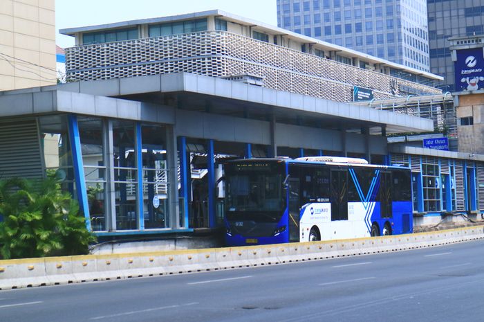 PPKM Level 1, Jam Operasional Transjakarta Hingga Pukul 22.00 WIB ...