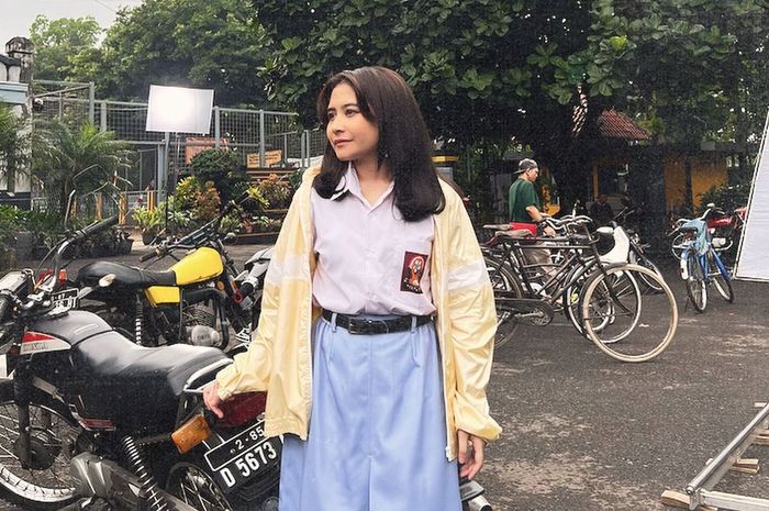 5 Karakter Perempuan Prilly Latuconsina Di Film Terbaru Di Gita Cinta Dari Sma Parapuan 