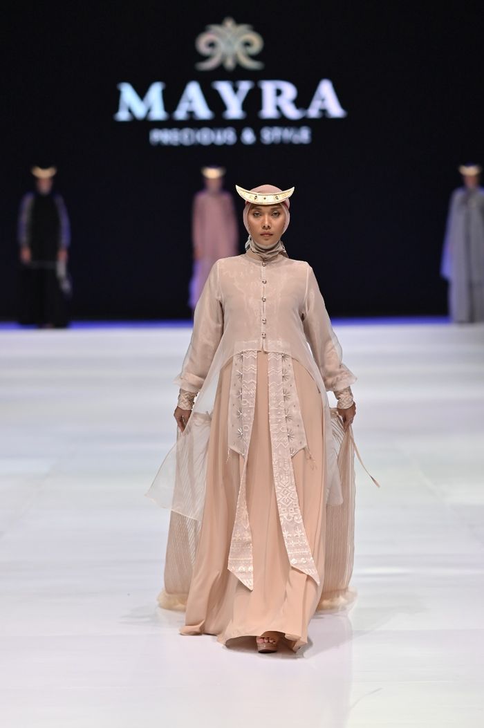 Koleksi Alo Nona dari Mayra Indonesia