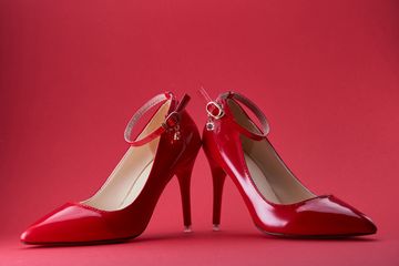 Sejarah Mengejutkan High Heels, Pertama 