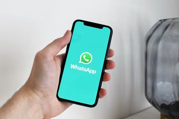 Tak Perlu Aplikasi, Begini Cara Bikin Stiker WhatsApp Lewat WA Web ...