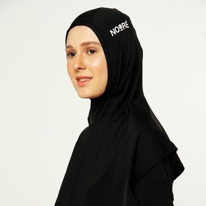 Anti Gerah, Ini 7 Sport Hijab yang Nyaman Dikenakan untuk Olahraga -  Parapuan