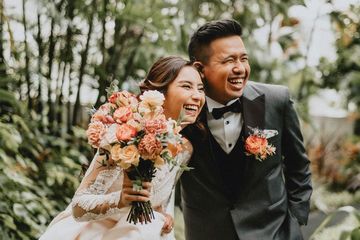 Sah jadi Istri Joshua Suherman, Clairine Clay Tampil Bak Putri ...