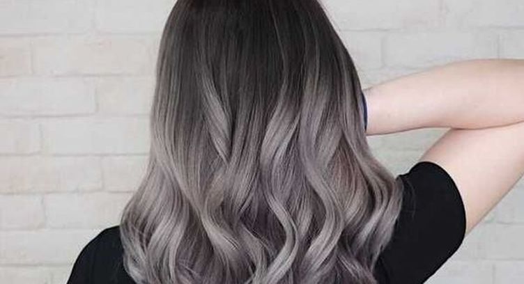 Gray Blending Tren Cat Rambut Abu Abu Yang Kini Banyak Disukai Perempuan Parapuan Gray Blending Tren Cat Rambut Abu Abu Yang Kini Banyak Disukai Perempuan Parapuan